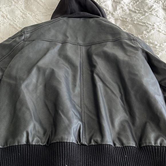 Guess Men’s Jacket with Hood - Picture 12 of 12